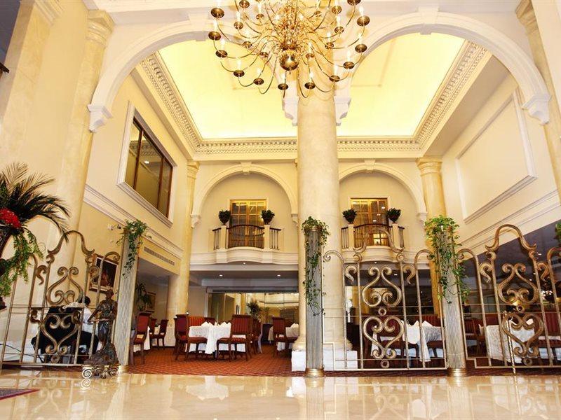 Hotel Safi Royal Luxury Centro Monterrey Exterior foto The lobby of the hotel