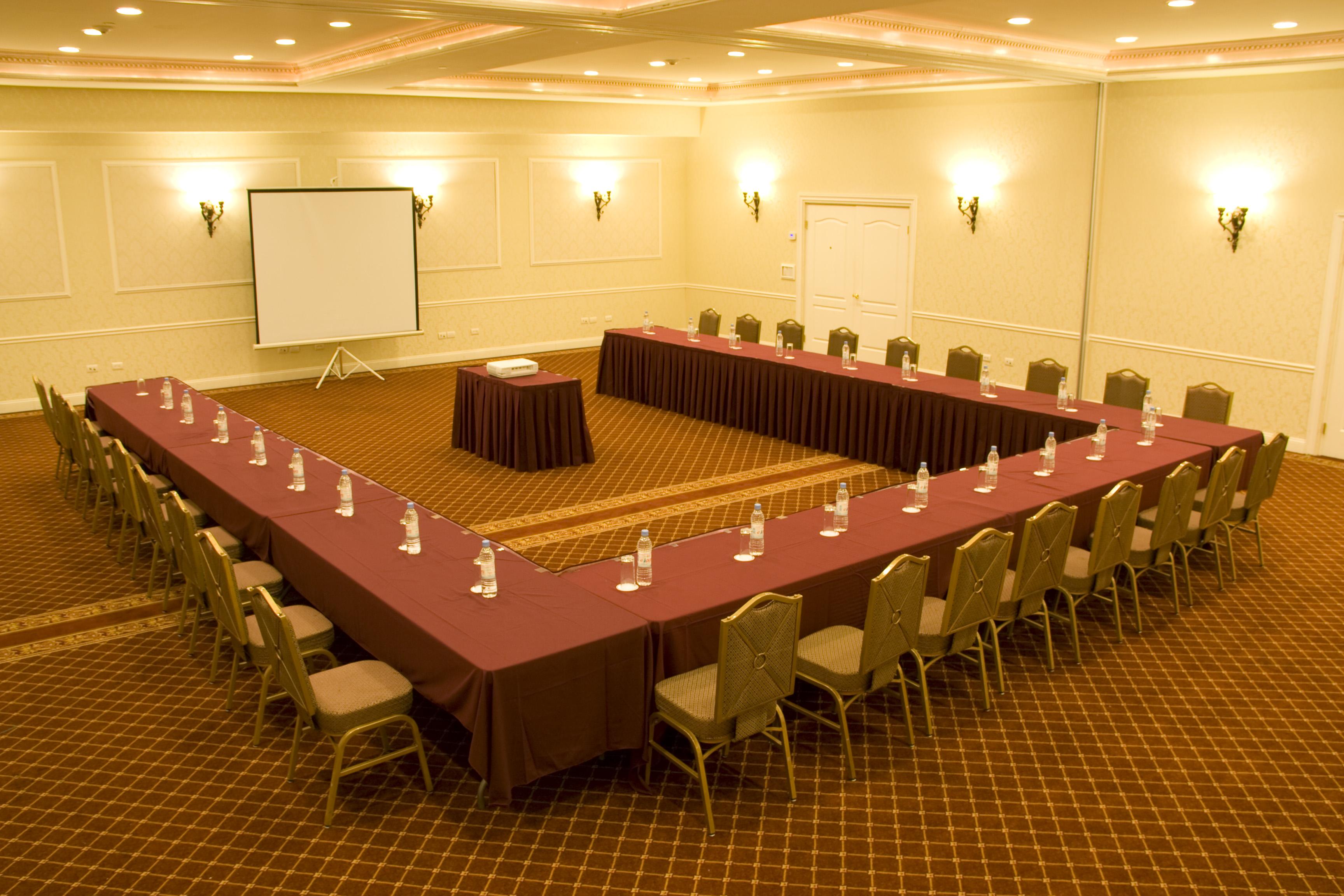 Hotel Safi Royal Luxury Centro Monterrey Exterior foto A U-shaped table